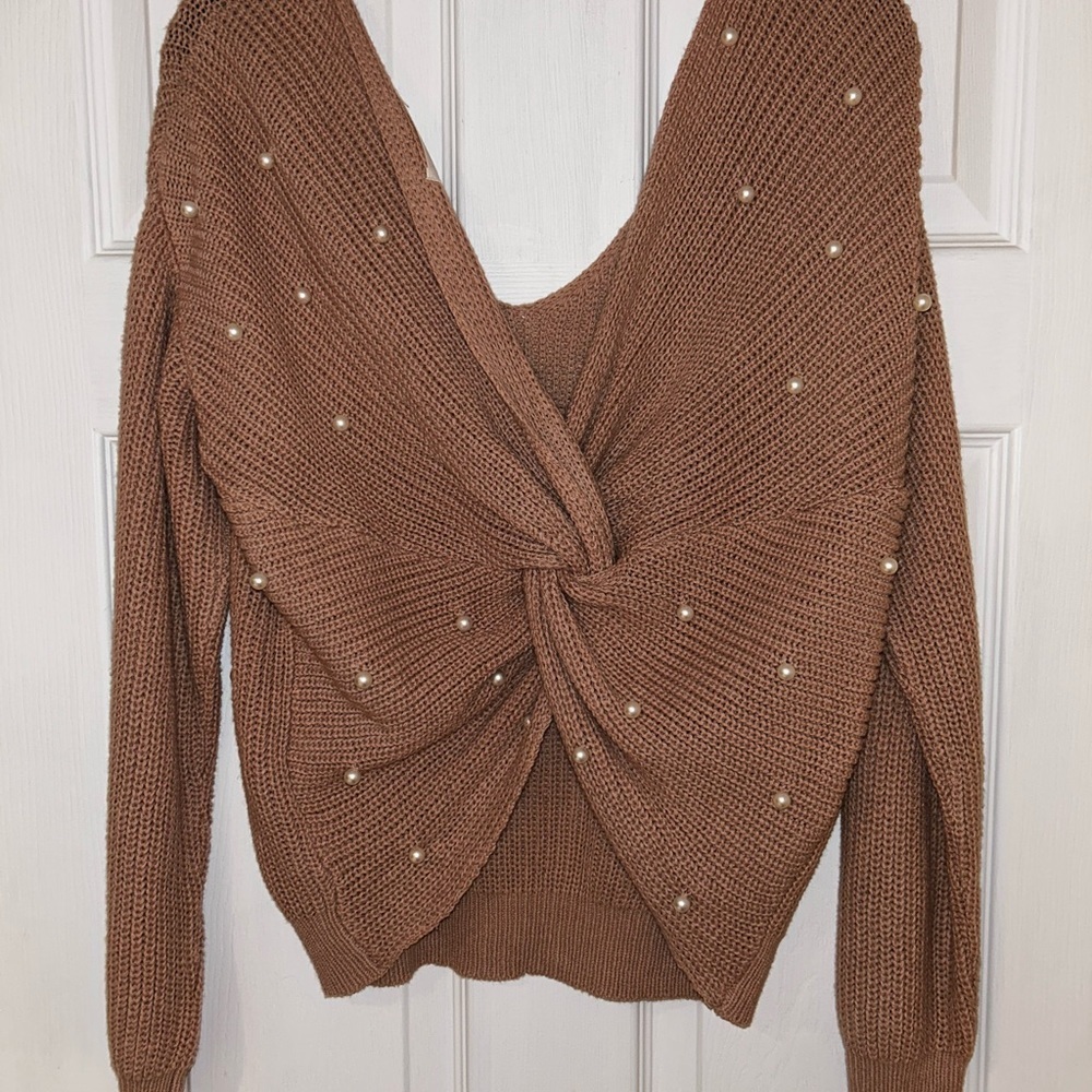 Jessica Simpsons pearl sweater. M. Never worn